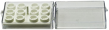 EM-Tec SC12 durchsichtige Aufbewahrungsschachtel für 12x Ø 9,5 mm / Ø 12,2 mm JEOL oder 12 Stift-Probenteller